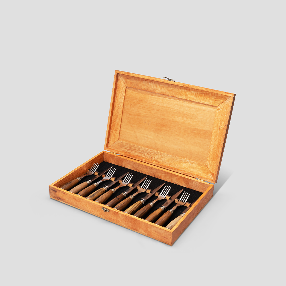 cutlery set for 6